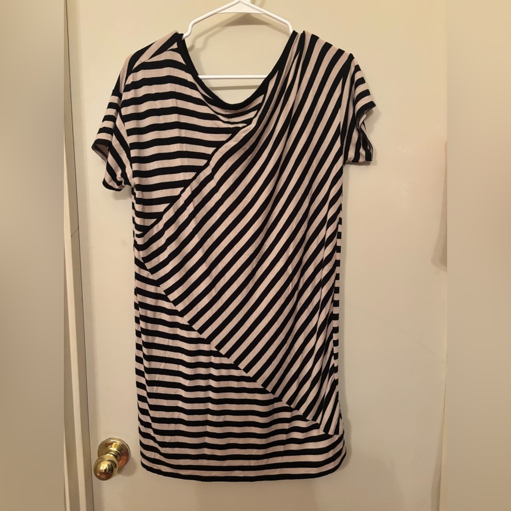 Women’s Stripped Tunic Top Size Medium